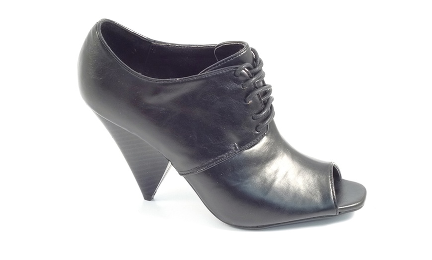 Image 3: Peep-Toe Lace Up Shoes