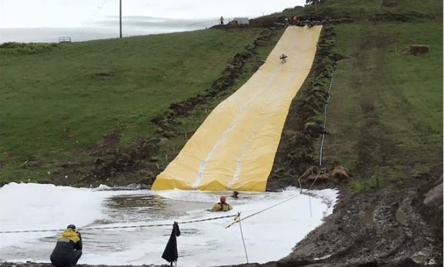 Image 3: Gelt Gladiator Obstacle Run