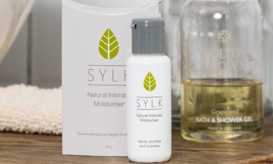 Image 2: Sylk Intimate Moisturiser Natural Lubricant 40g Two-Pack