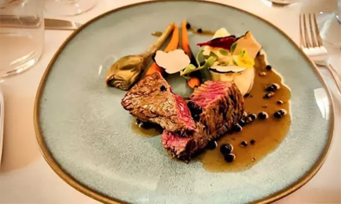 Découvrez une table d’exception nichée au cœur de la Provence