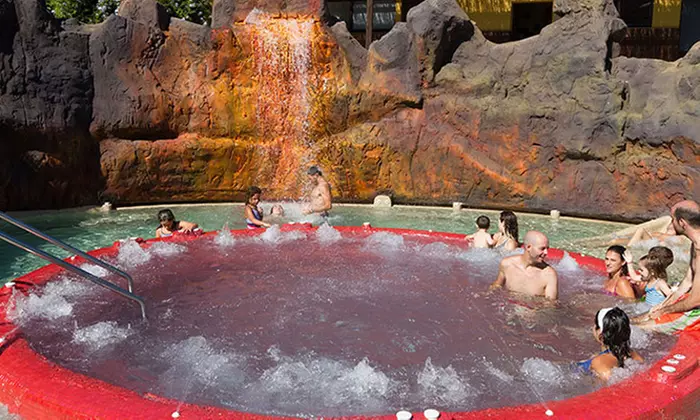 ¡Diversión a remojo! Entrada a Aquópolis Cullera para júnior o adulto