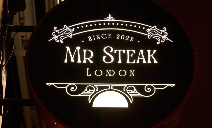 Image 15: Relish an Immersive Meal with a £30 or £50 Voucher