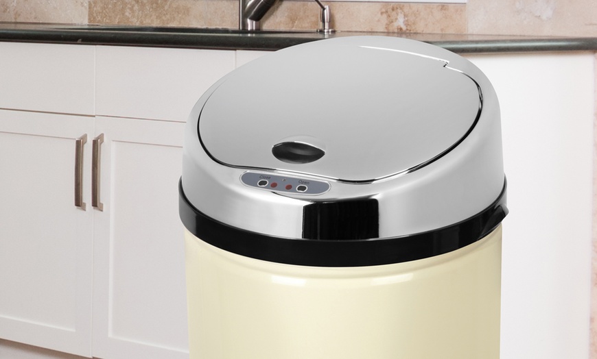 Image 49: Morphy Richards Sensor Bin