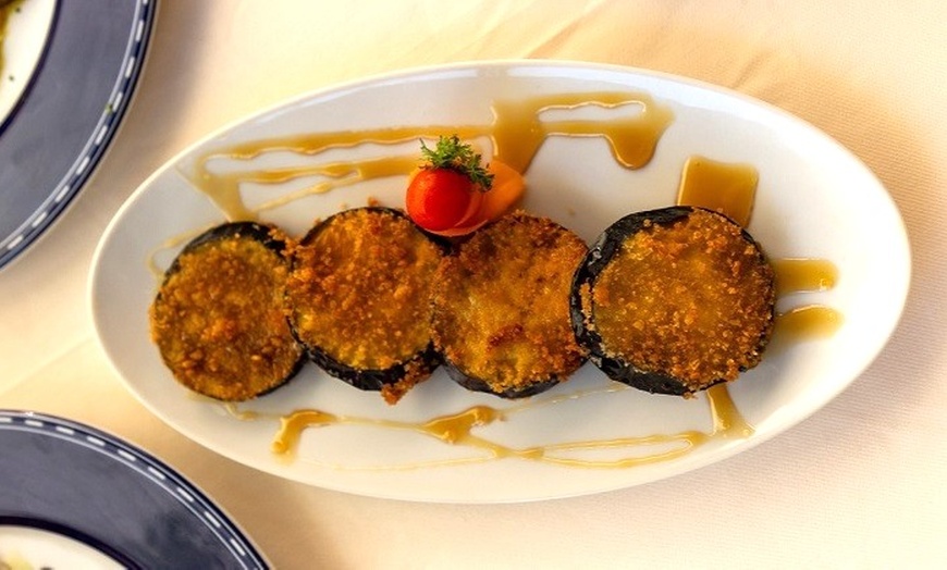 Image 14: Paella para 2 o 4 personas con entrante, postre y bebida