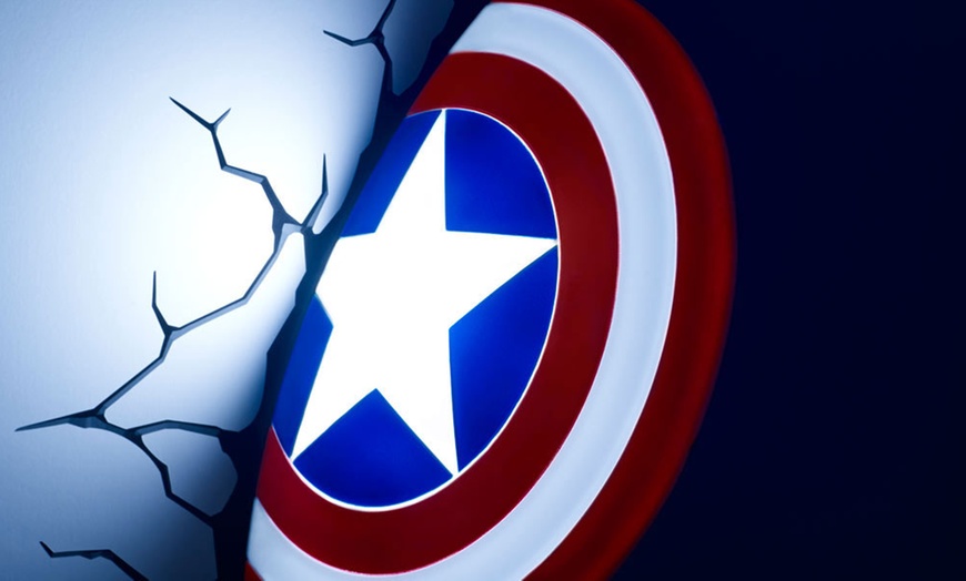 Image 1: Marvel's Captain America Shield 3D Deco Light
