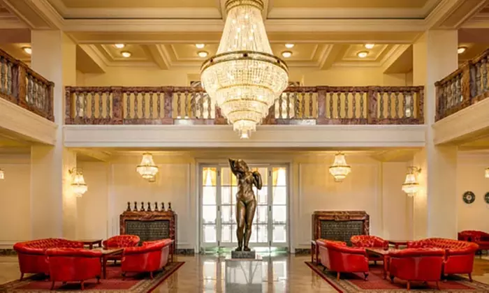 Karlsbad: Doppelzimmer mit Halbpension