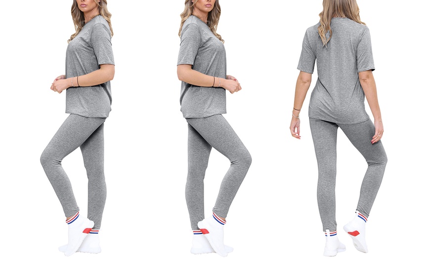 Image 22: Women's Oversized T-shirt and Leggings Co-Ords Lounge Set