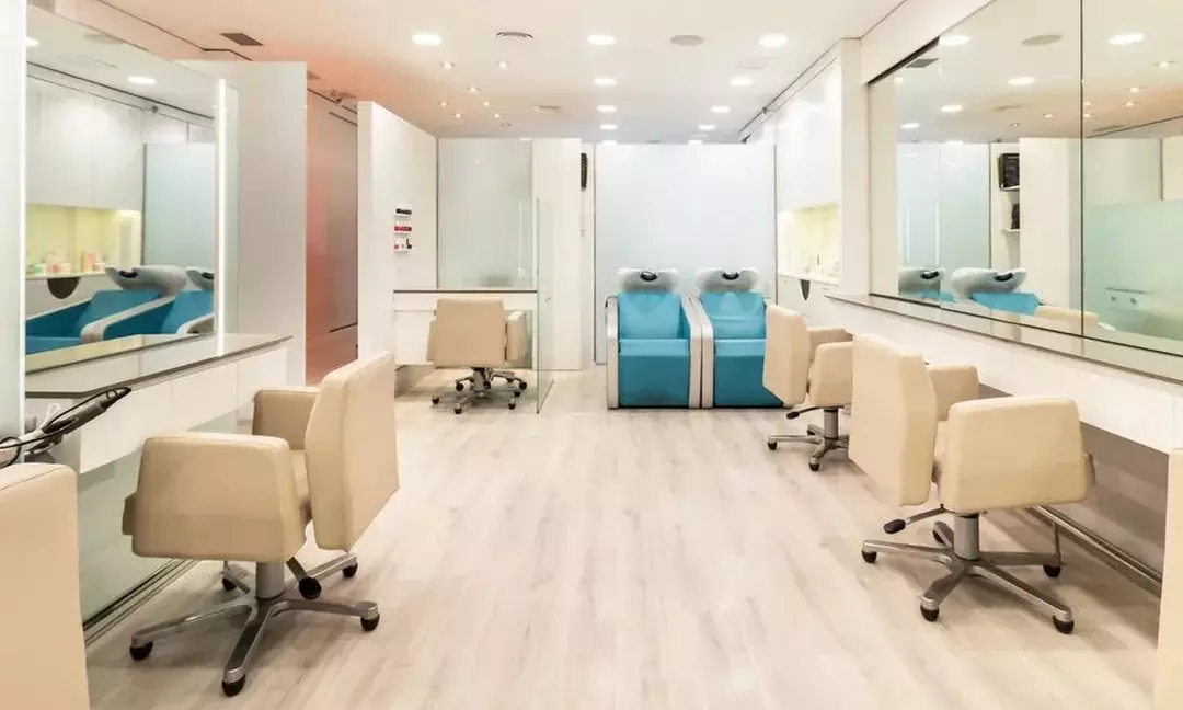 Luce una melena más suave y lisa con Alisado de Keratina u Orgánico