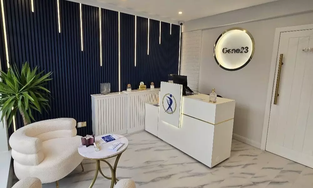 1 or 2 Sessions of Express or 60-Min Hydro Facial with Vitamin C Boost