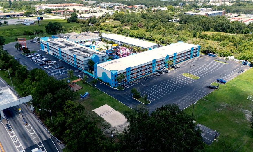 Image 11: Member-Only Deal: Ramada by Wyndham Hotel & Waterpark