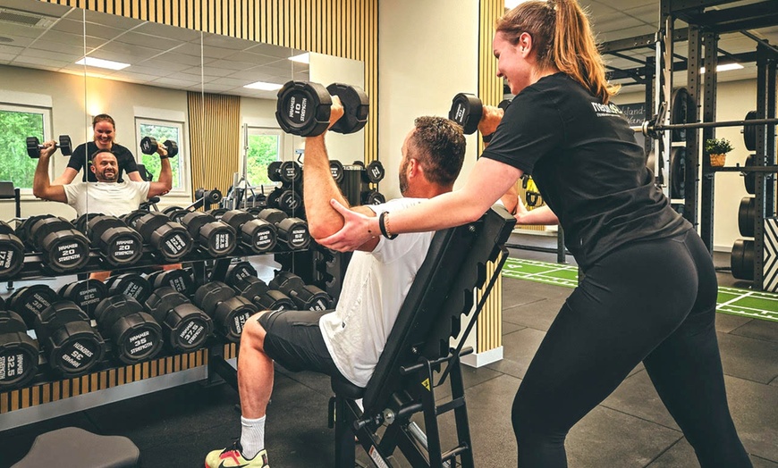 Image 2: 4 Wochen Premium-Fitness: Fitnesscheck, Trainingsplan & Wellness