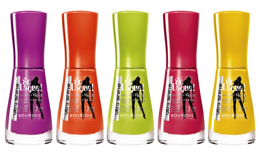 Image 12: Four-Piece Nail Varnish Set