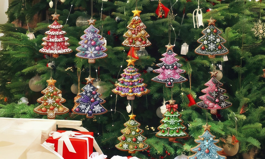 Image 3: Calendario de Adviento con colgantes decorativos navideños