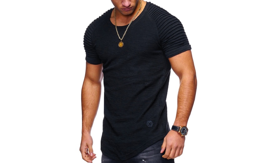 Image 2: Men's Textured T-Shirt