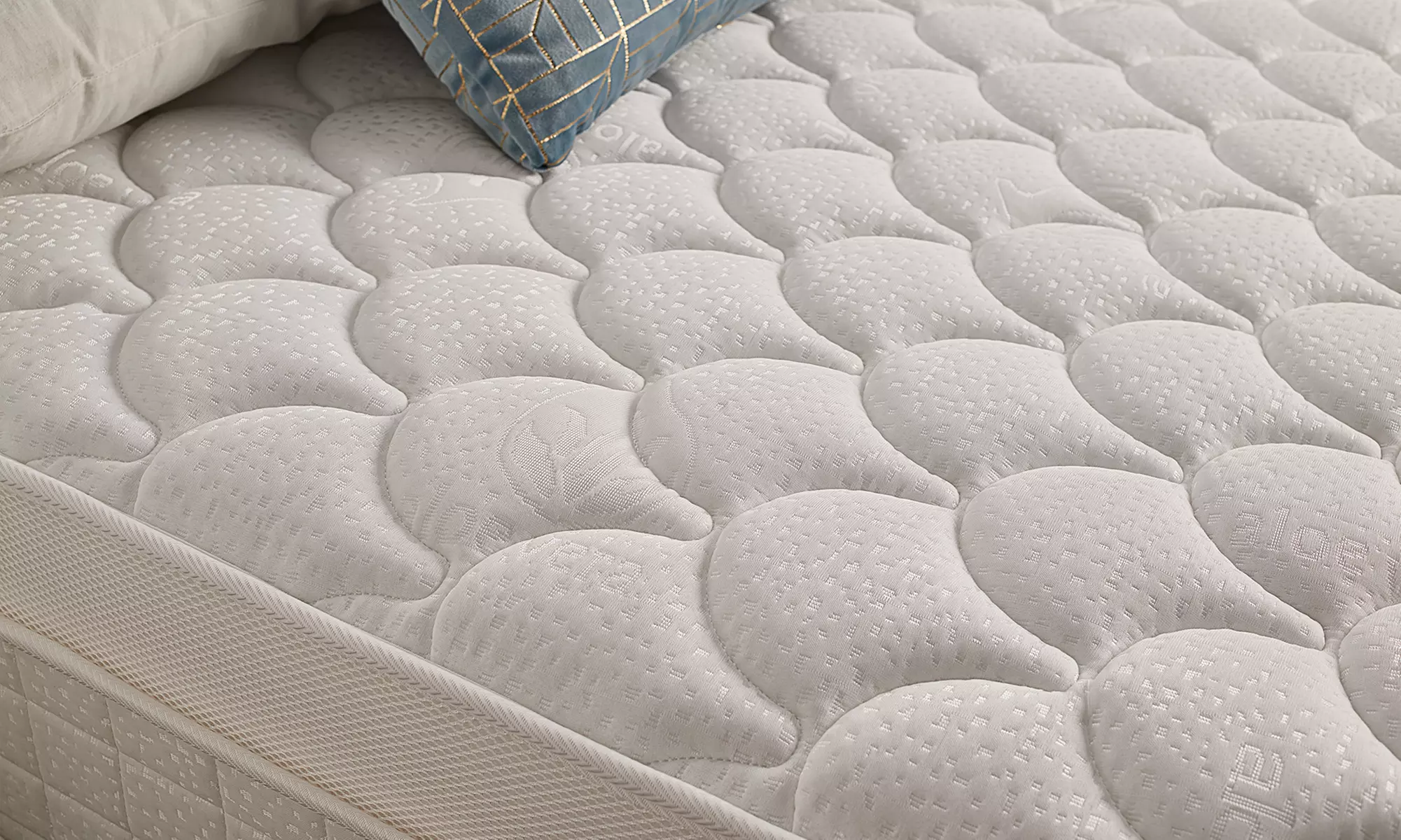 Colchón Box Spring con muelles ensacados de 30 cm