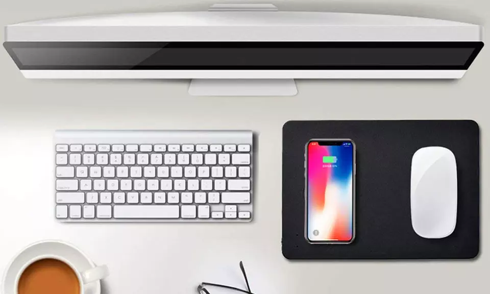 1 ou 2 tapis de souris avec zone de charge à induction, livraison offerte - Primary Image