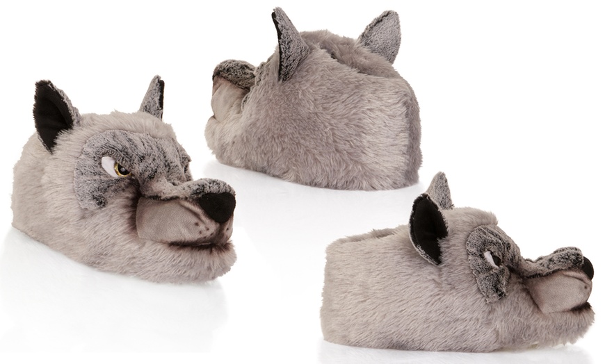 Image 8: Men's 3D Novelty Slippers