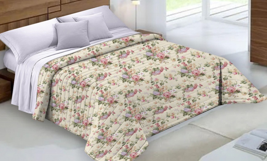 Image 20: Trapuntino estivo in microfibra