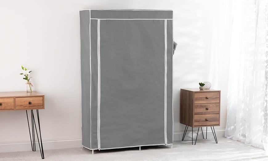 Image 10: Large Canvas Wardrobe