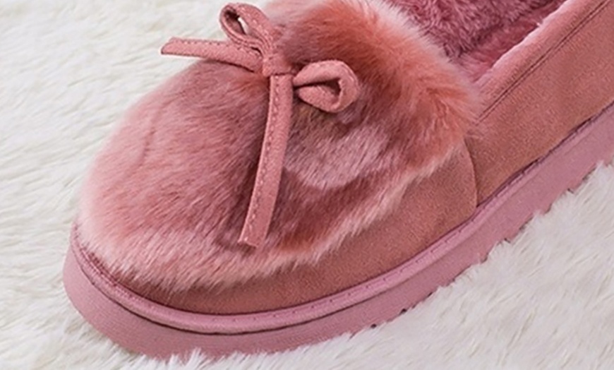 Image 12: Warm Fluffy Slippers