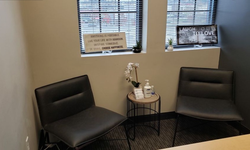 Image 2: B12 Injection, Vitamin C Injection, Beauty Bag, Immunity & More for 1