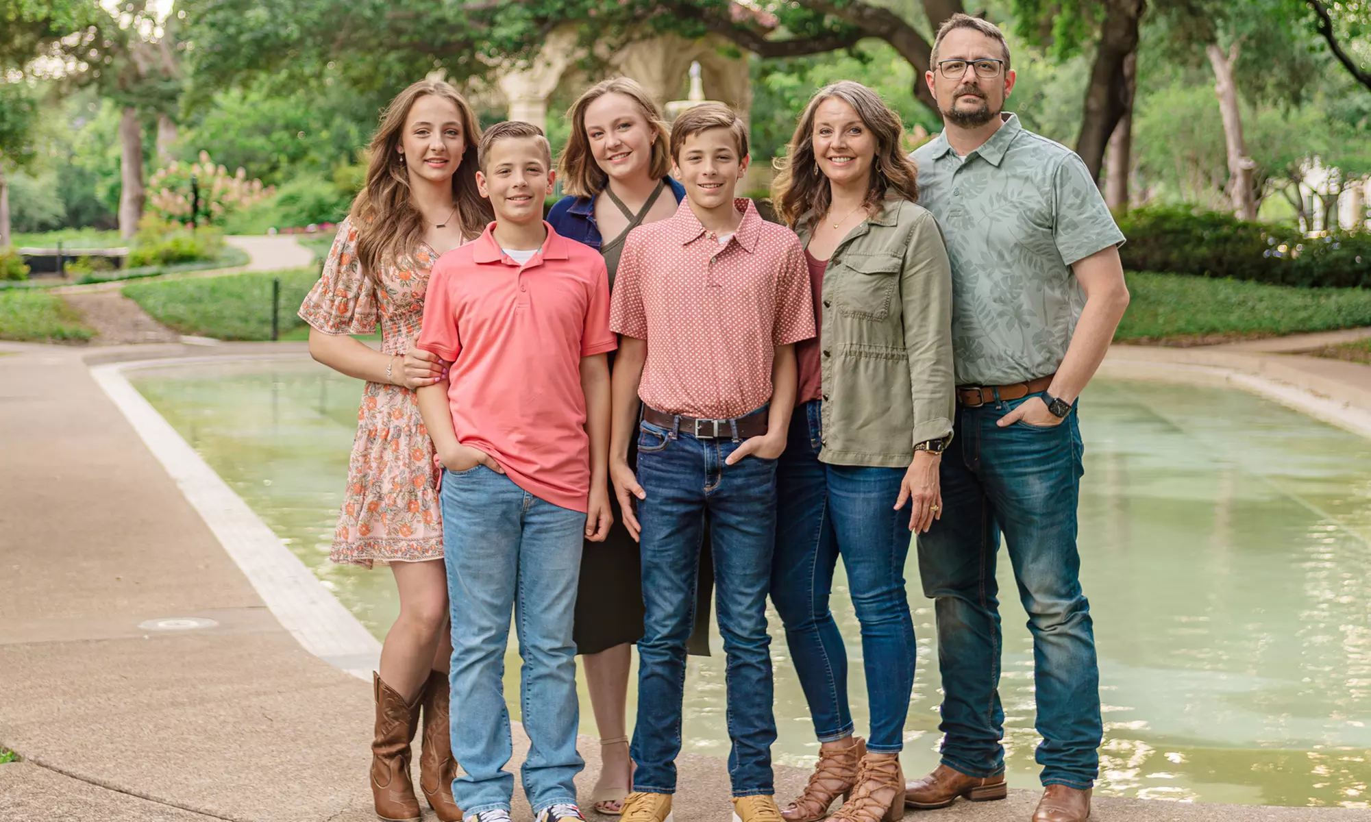 Capture special moments with Dream Photography DFW's outdoor family photo shoot options, up to 50% off.