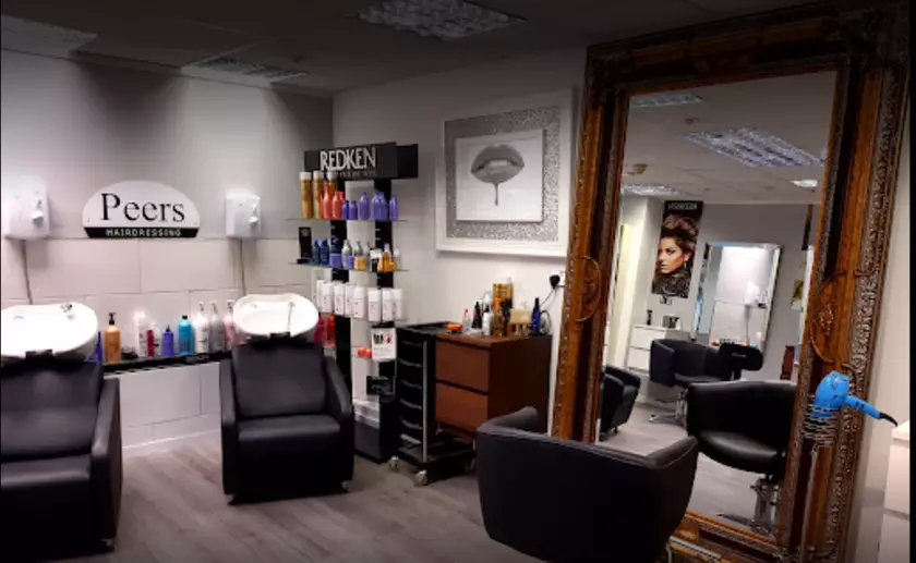 Cut and Blow-Dry with Conditioning Treatment