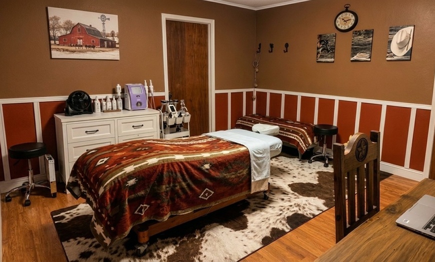 Image 3: One, Three, or Five 60-Minute Swedish or Deep Tissue Massage Sessions
