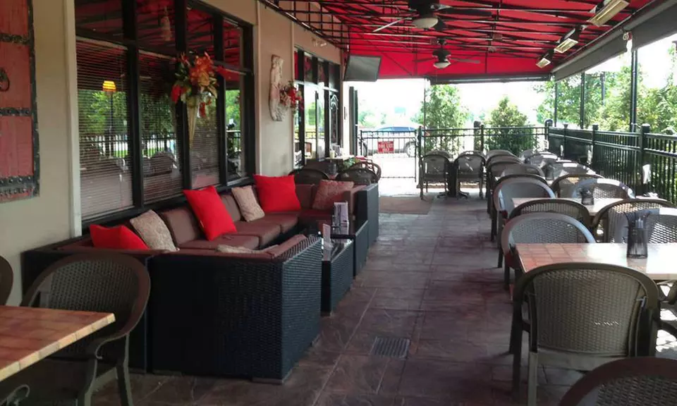 $15 for Italian Food and Drink at Zeppe's Italian Bistro ($25 Value) - Second Medium