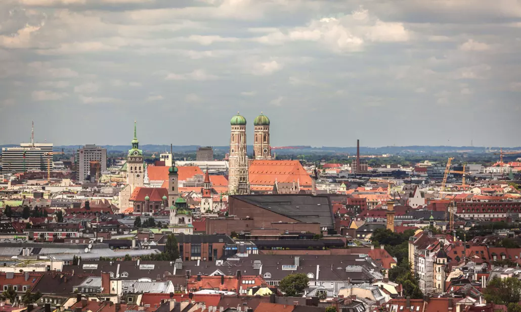 30 Min. Fahrt im größten Riesenrad Deutschlands mit Blick über München für 2 oder 4 Personen (bis zu 20% sparen) - Second Medium