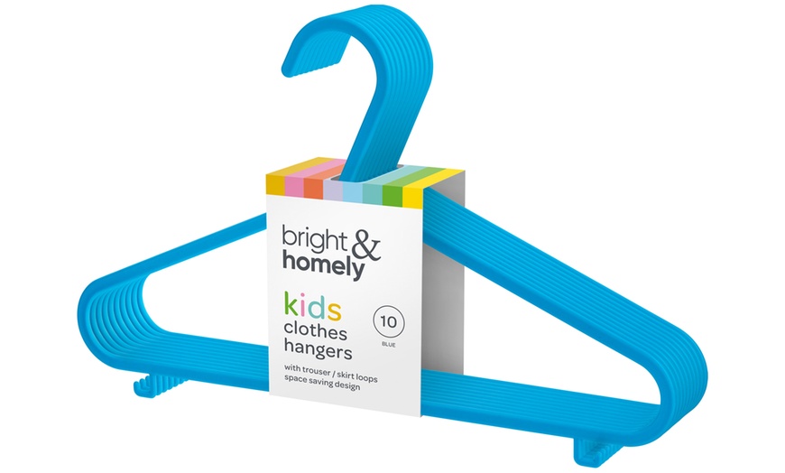 Image 9: Children's Hangers with Loops