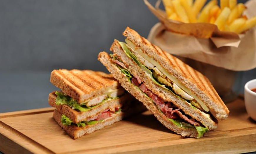 Image 2: Schneller Genuss: Kreative Lunch-Klassiker in zentraler Berliner Lage