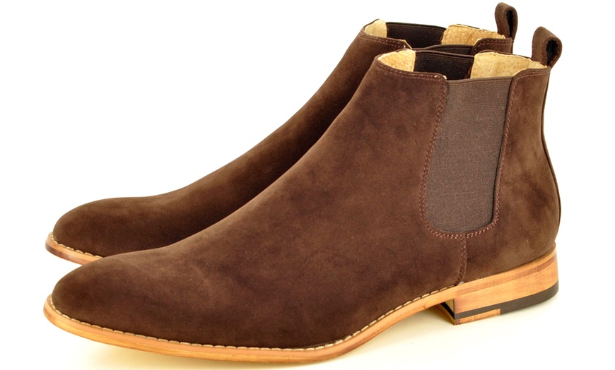 Image 12: Men's Pointed Toe Chelsea Boots