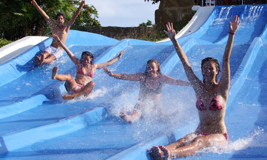 Image 18: Aquópolis Torrevieja: entrada de 1 día para infantil o adulto