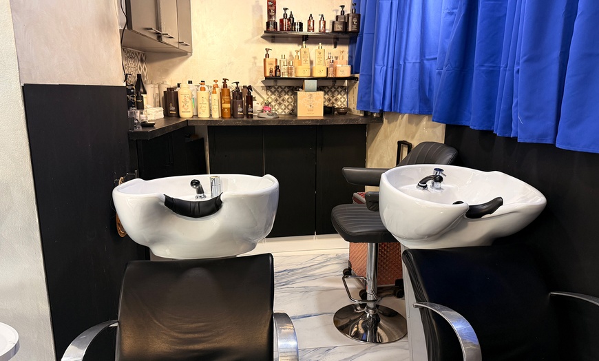 Image 7: Tratamiento alisante antiencrespamiento con tecnología laminadora