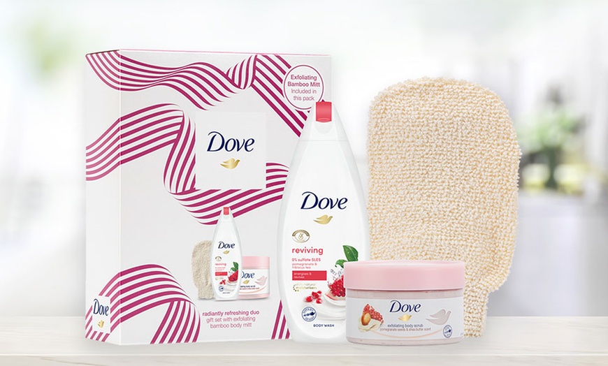 Image 8: Dove Refreshing Care Gift Set