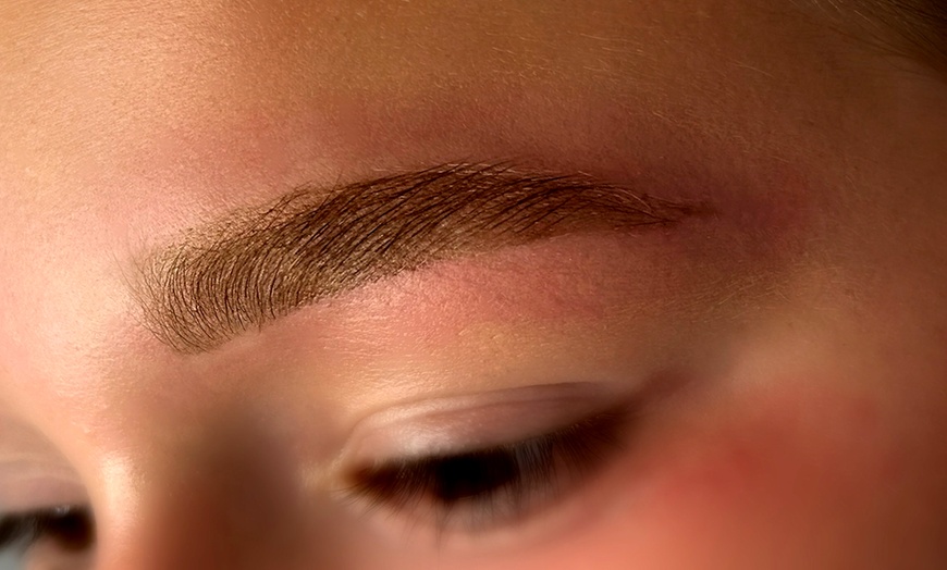 Image 2: Enhance your Eyes with One Eyelash Lift w/w/o Tinting Treatment 