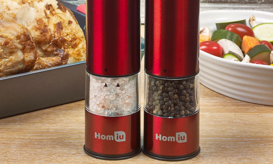 Image 9: Salt and Pepper Mills