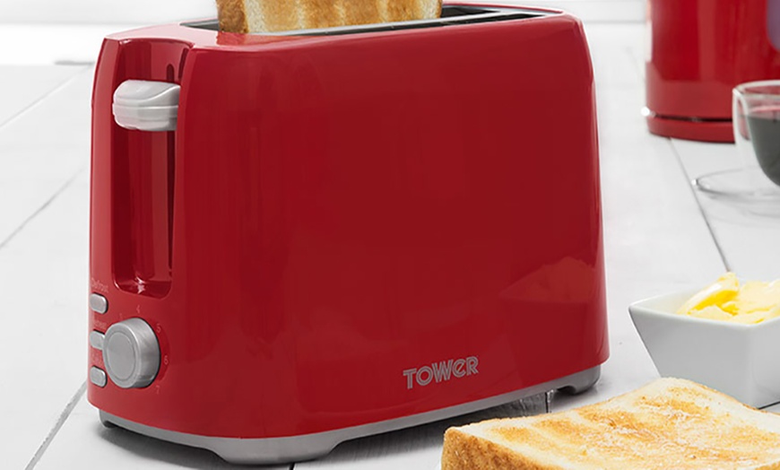 Image 11: Tower Toaster and Kettle Set