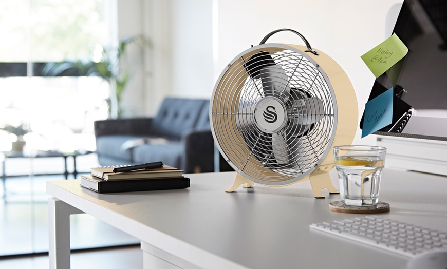 Image 44: Swan Retro Clock, Stand or Desk Fan
