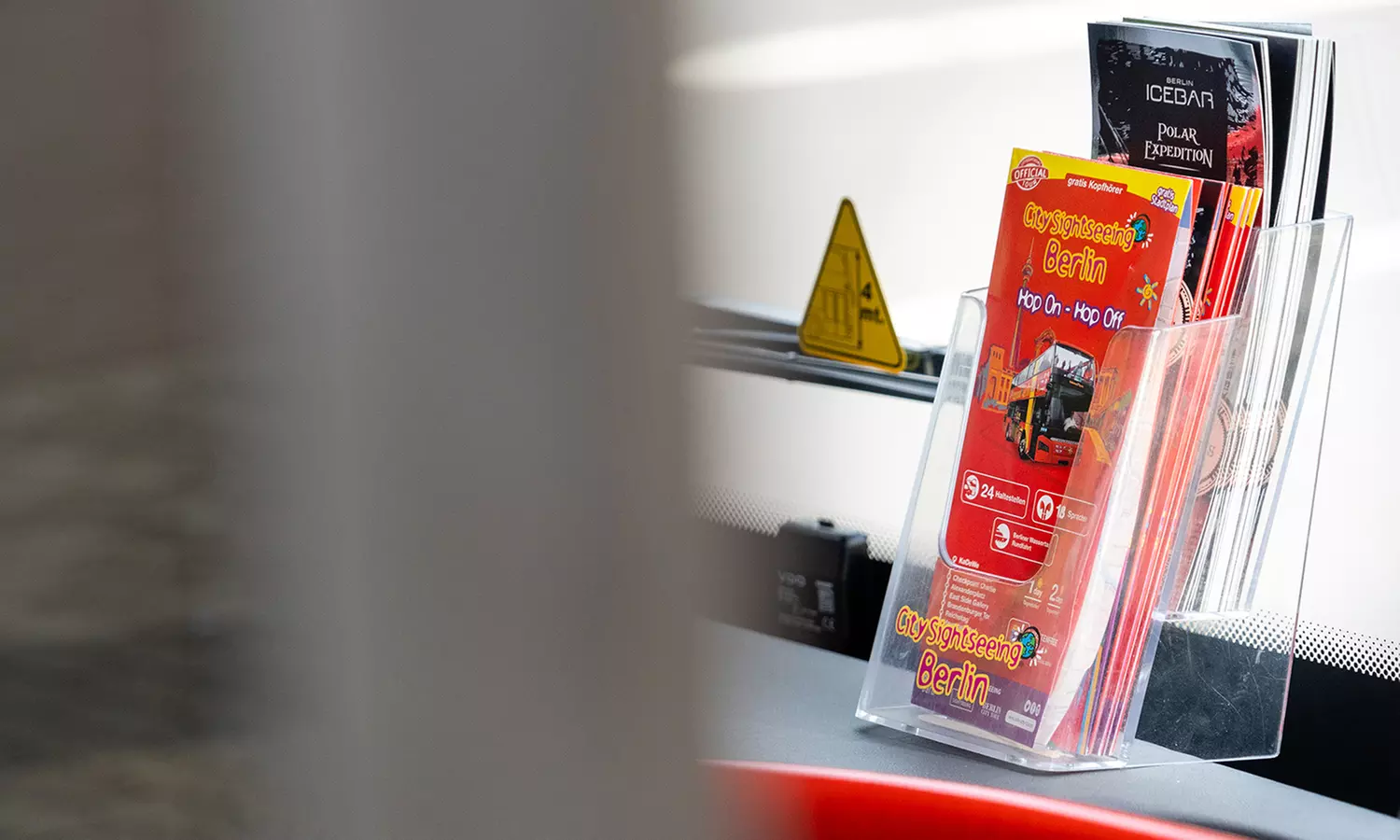 Erlebe Berlins Highlights: Hop-on Hop-off Bustour für 1 Pers.