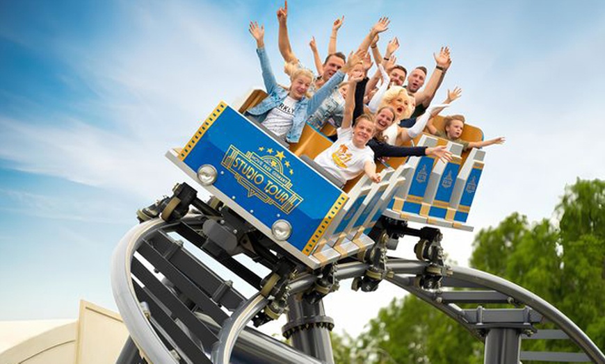 Image 2: Moviepark Germany: 1 of 2 nachten voor 2 pers. + ticket in Bottrop