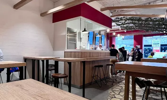 Bocadillos ibéricos, bebidas y dulces para 2 o 4 personas