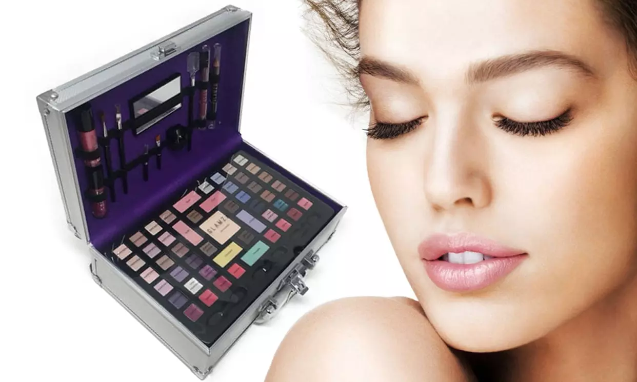 Mallette de maquillage contenant 68 produits de cosmétique - Second Medium