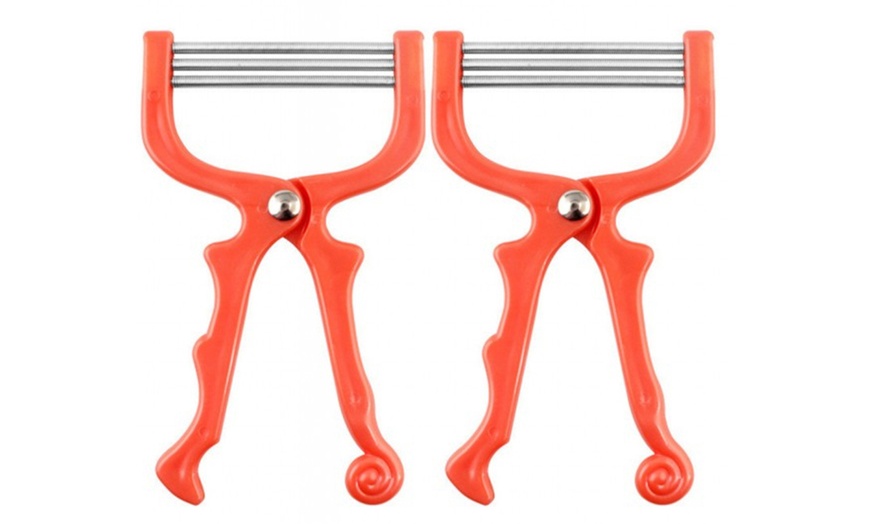 Image 3: One, Two or Four Facial Hair Removing Tools