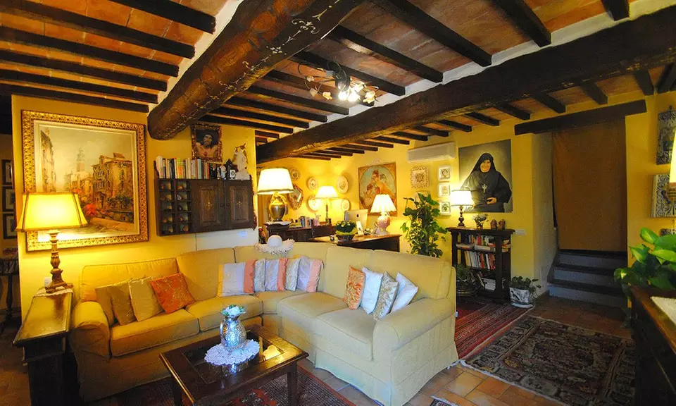 Todi, Perugia: soggiorno in camera Superior con colazione e cena