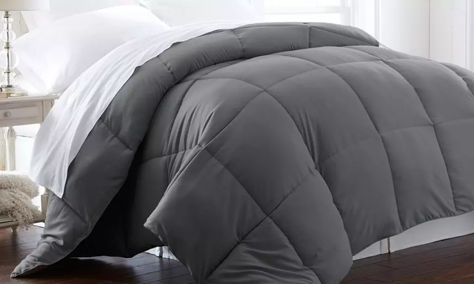 All-Season Warm Plush Down-Alternative Comforter - Primary Image