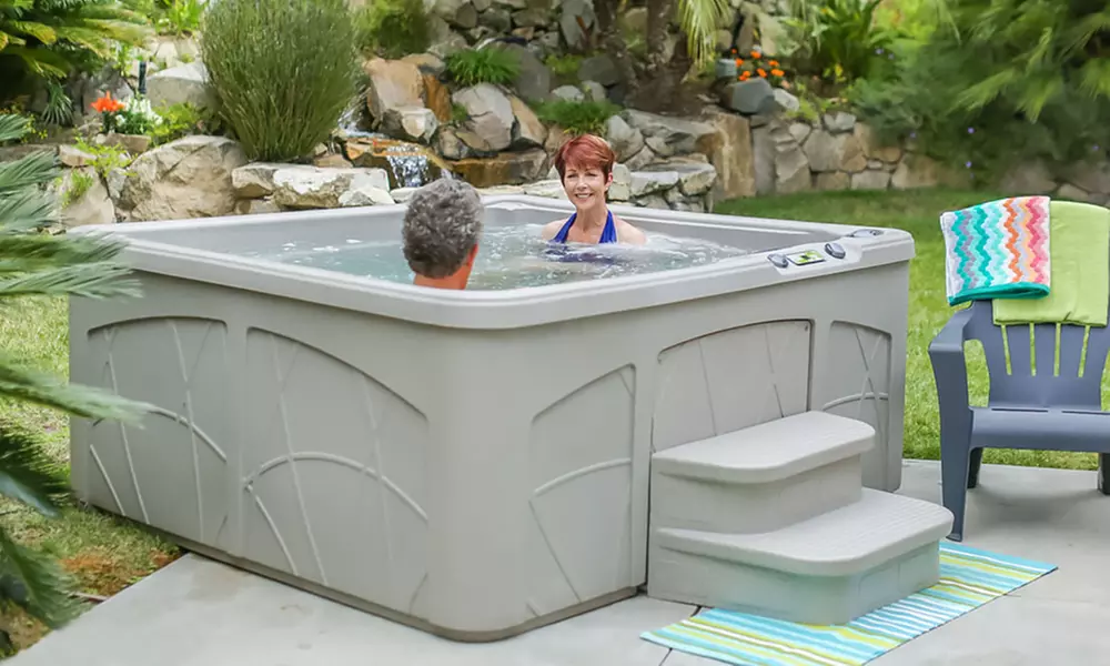 Lifesmart LS350DX 5-Person 28-Jet Plug & Play Spa - Primary Image