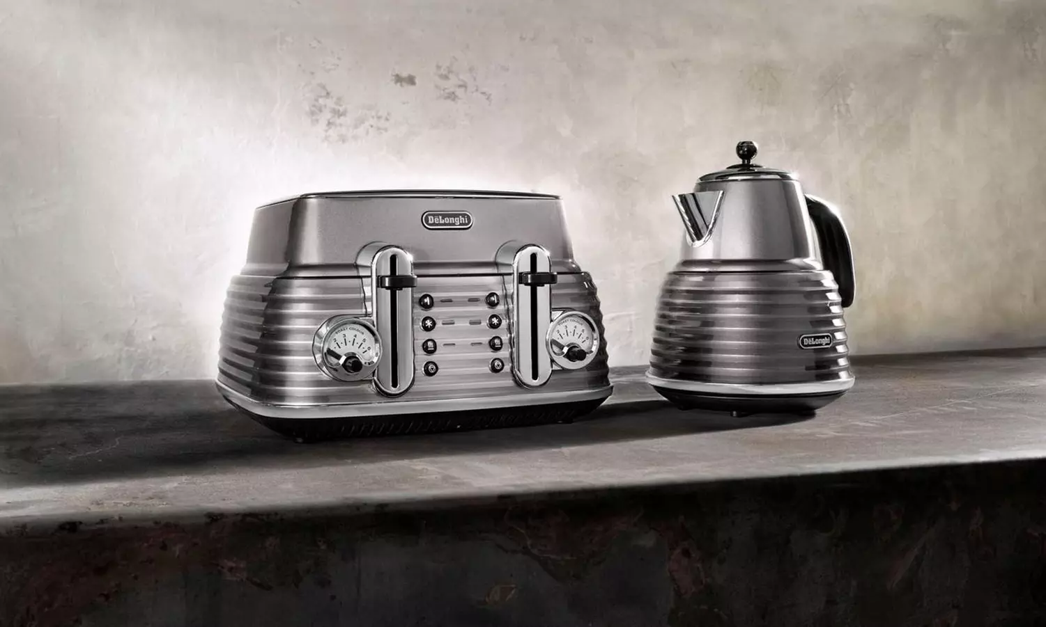 DeLonghi Kitchen Set With Free Delivery - Primary Image