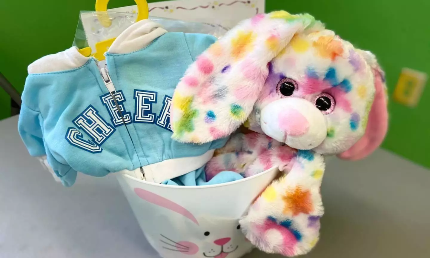 One Drop-In Play for One Child with A Small Take-Home Build A Buddy at Jump N Joy - Second Medium
